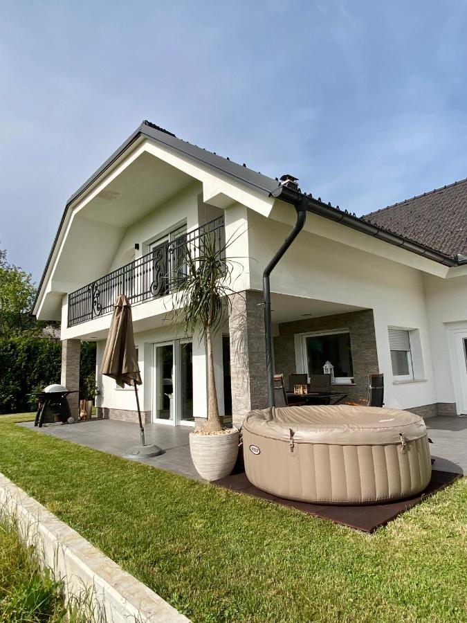 Hisa Helena Villa Kranj Exteriör bild